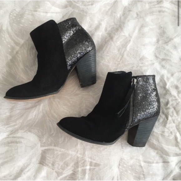ALDO dazzlin’ glitter heel suede ankle booties - Picture 1 of 6